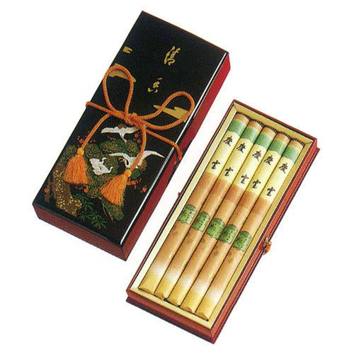 Incense sticks for celebrations Keiun (pine) flat resin-coated box with makie straps, long 5-size grips, incense sticks, gifts, 0351, Tamahatsudo [domestic shipping only]