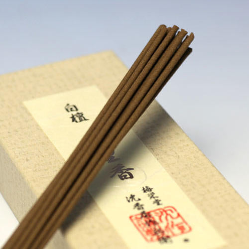 Серия роскошных продуктов Sandalwood Kokunoue Chocunoue Короткая розовая бумажная коробка ладан 236 baieido