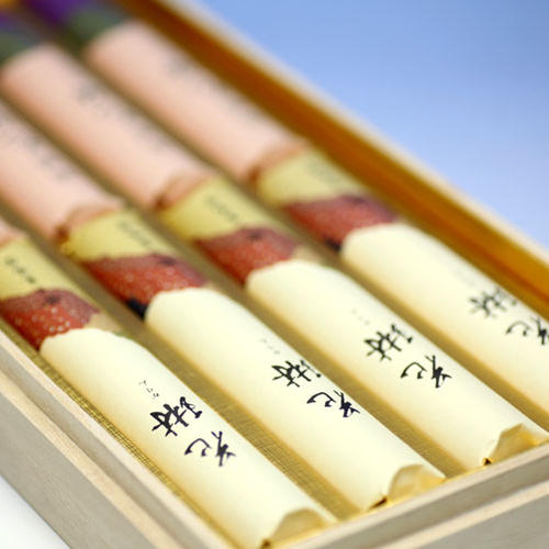 Карин и специально отобранные каринские ассортименты Paulownia Box, Short Size 8 Pack, палочки для благовоний, подарки, 168, палочки из ладана Kaorudo [Только бытовая доставка]]